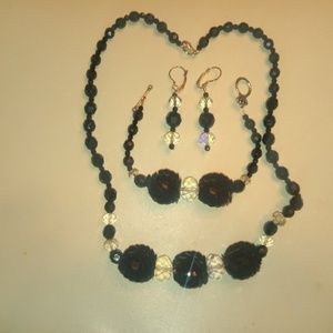 3pc Jewelry Set incl Necklace, Bracelet & earrings